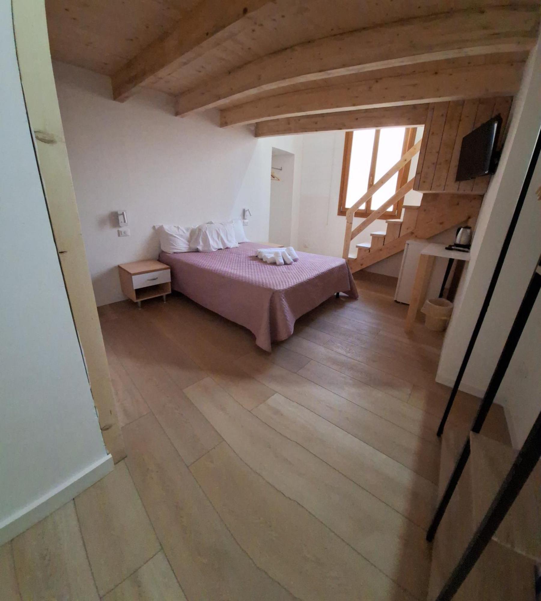 Residence Cortile Merce Trapani Eksteriør billede